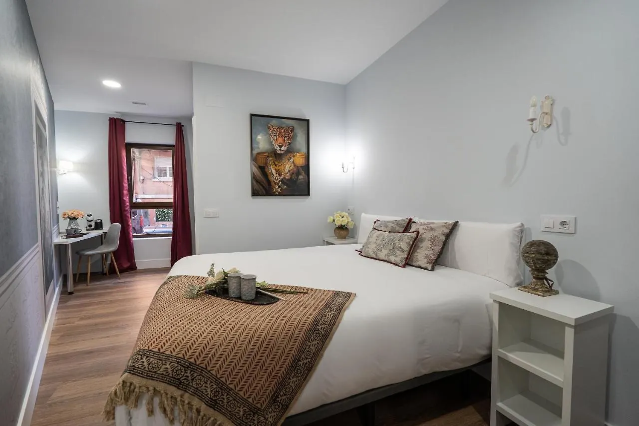 Center Suite Acebedos Santander 0*,  Spagna