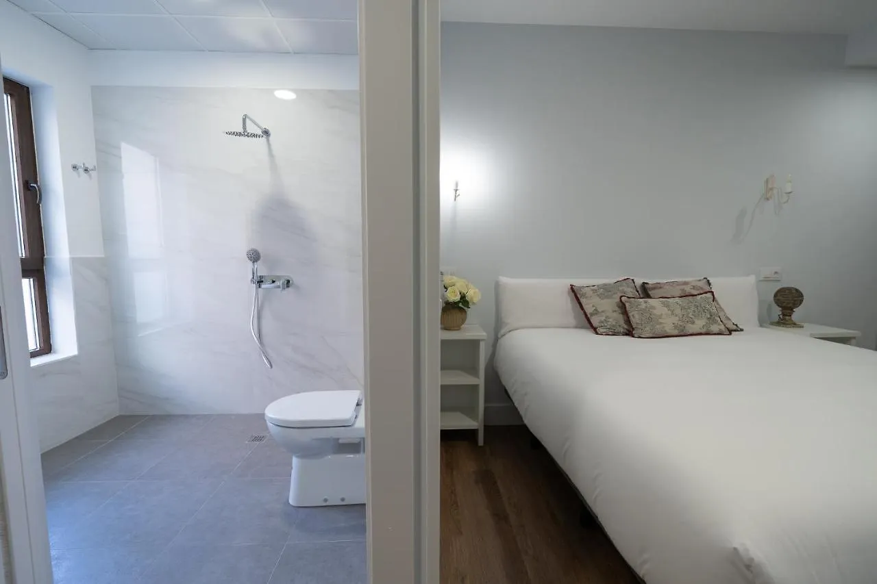 Center Suite Acebedos Santander 0*,  Spagna